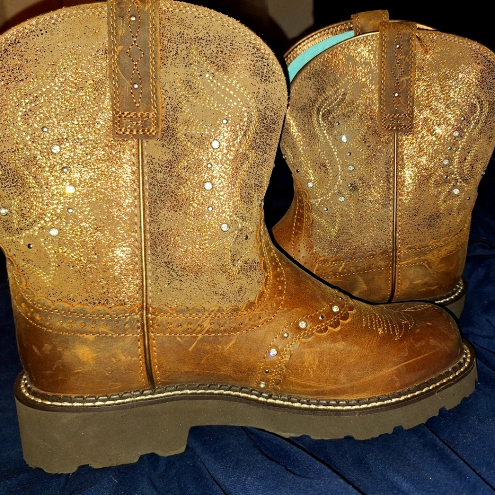 Womens Ariat Boots Size 10  Brand New Never Worn